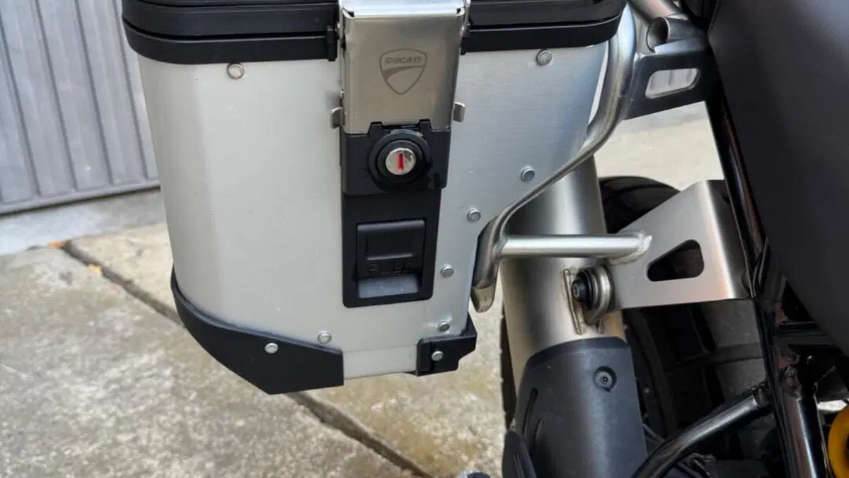 Ducati DesertX (2022 - 25)  (6)
