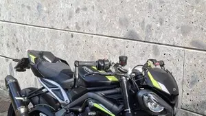 Triumph Street Triple RS (2020 - 22)  (6)