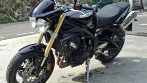 Triumph Street Triple (2007 - 12)  (4)