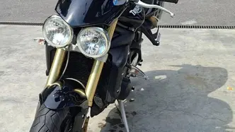 Triumph Street Triple (2007 - 12)
