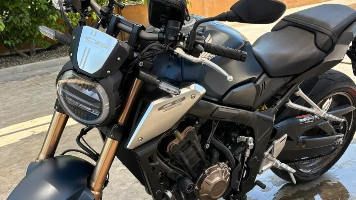 Honda CB 650 R (2021 - 23)  (2)