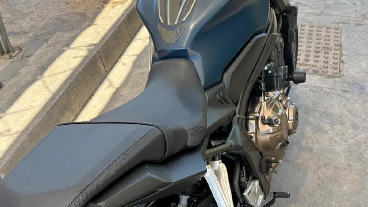 Honda CB 650 R (2021 - 23)  (3)