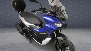 Aprilia SR GT 125 (2022 - 24)  (2)