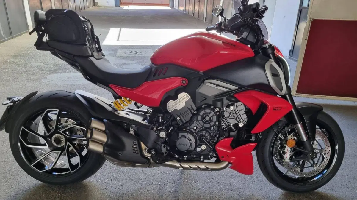 Ducati Diavel V4 (2023 - 26) 