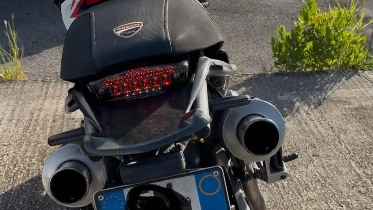 Ducati Monster 620 (2003 - 06)  (2)