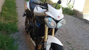 Triumph Street Triple (2007 - 12)  (3)