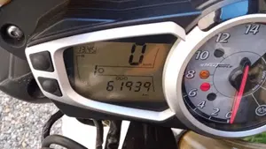 Triumph Street Triple (2007 - 12)  (4)