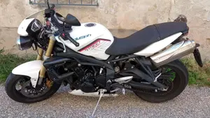 Triumph Street Triple (2007 - 12)  (5)