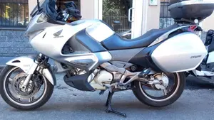 Honda Deauville 700 ABS  (2)