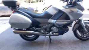Honda Deauville 700 ABS  (4)