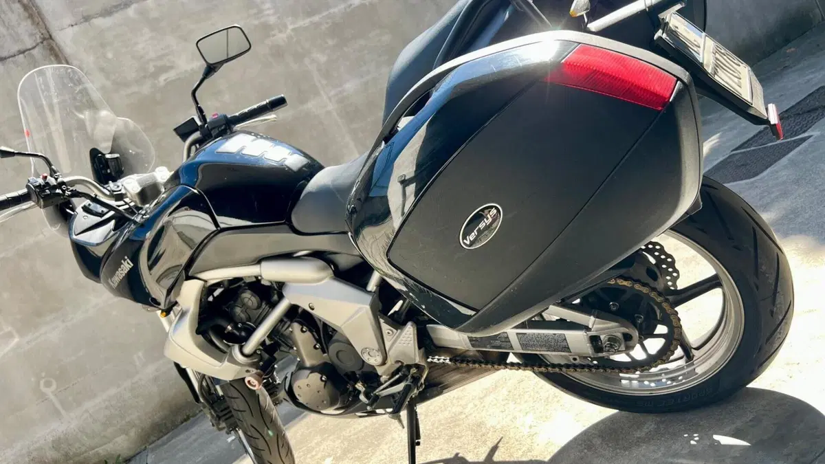 Kawasaki Versys 650 (2006 - 09)  (4)
