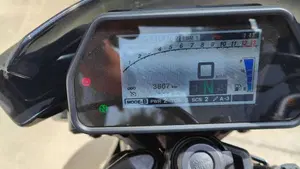 Yamaha MT-10 SP (2022 - 25)  (3)
