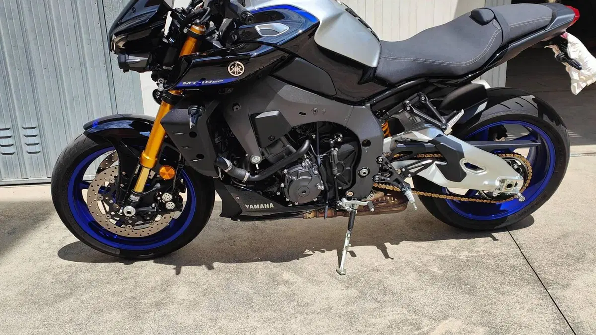 Yamaha MT-10 SP (2022 - 25)  (2)