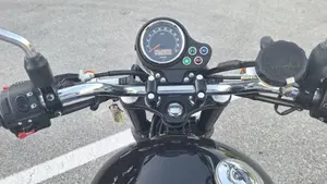 Triumph Bonneville SE (2009 - 13)  (8)