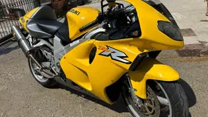 Suzuki TL 1000 R (1998 - 02) 
