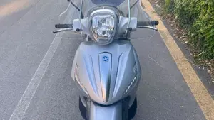 Piaggio Beverly 350 S ABS (2019 - 20)  (3)