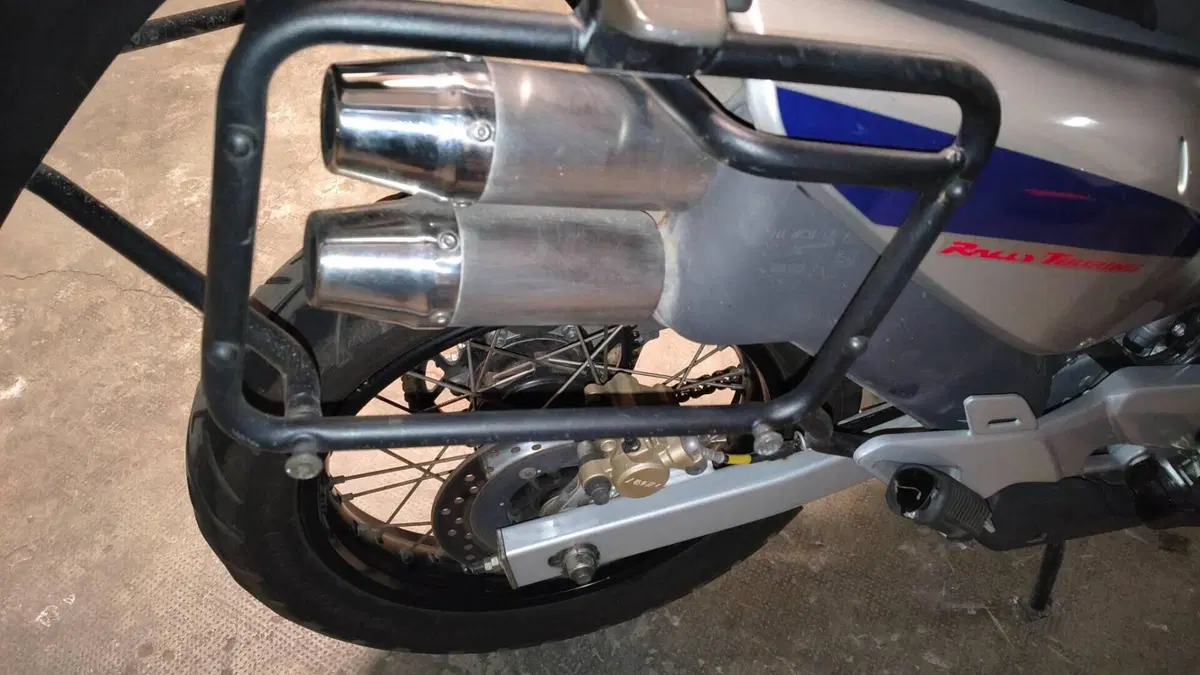 Honda Transalp XL 650V (2005 - 06)  (7)