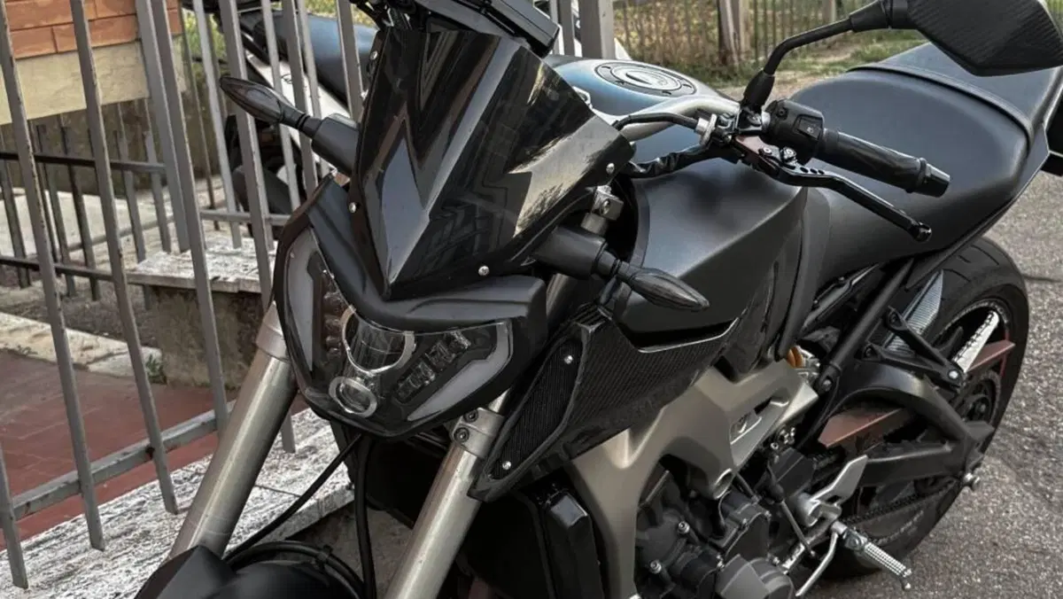 Yamaha MT-09 ABS (2016)  (4)