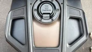 Husqvarna Svartpilen 401 (2021 - 23)  (6)