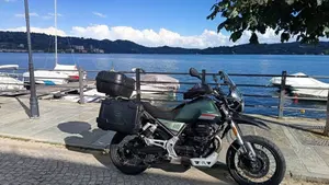 Moto Guzzi V85 TT (2021 - 23)  (5)