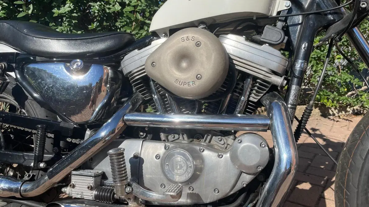 Harley-Davidson   (2)