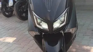 Yamaha T-Max 530 ABS (2015 - 17)  (3)