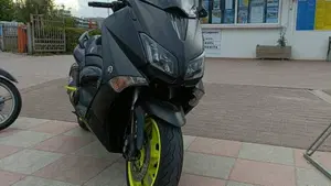 Yamaha T-Max 530 ABS (2015 - 17)  (4)