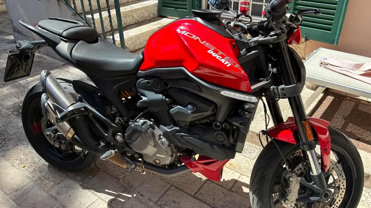 Ducati Monster 937 + (2021 - 25) 