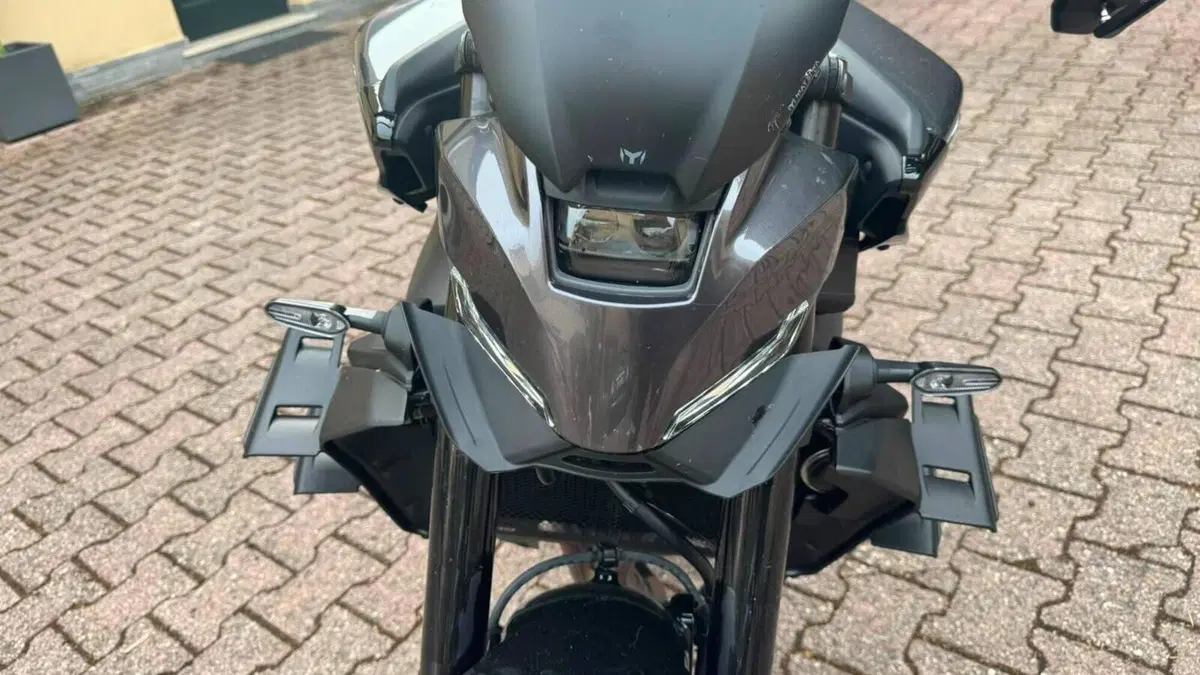 Yamaha MT-09 Y-AMT (2024 - 26)  (5)