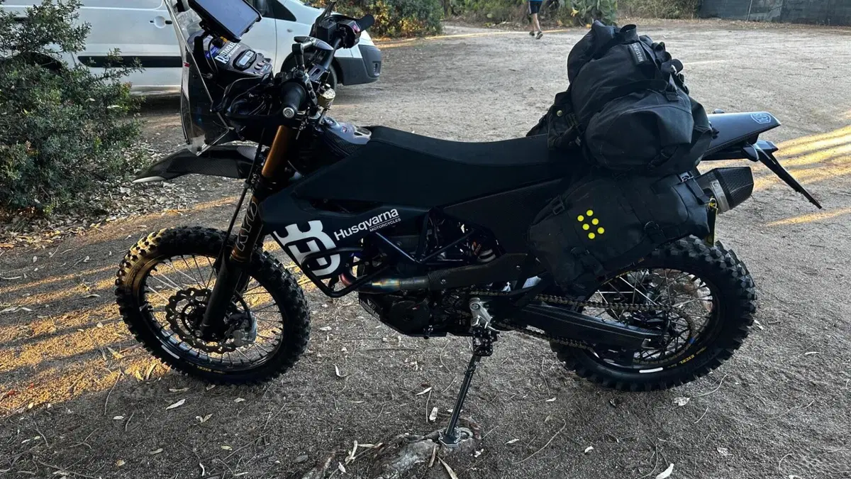Husqvarna 701 Enduro (2023 - 25)  (2)