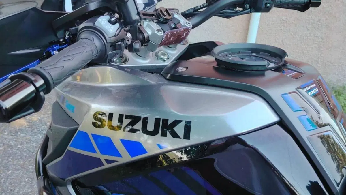 Suzuki V-Strom 1050XT Pro (2020 - 23)  (4)