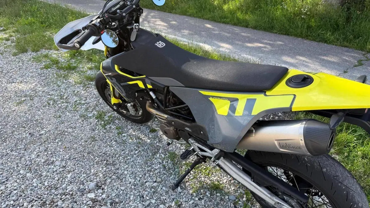 Husqvarna 701 Supermoto (2023 - 25)  (8)