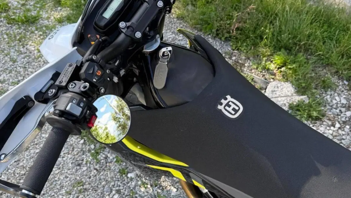 Husqvarna 701 Supermoto (2023 - 25)  (9)