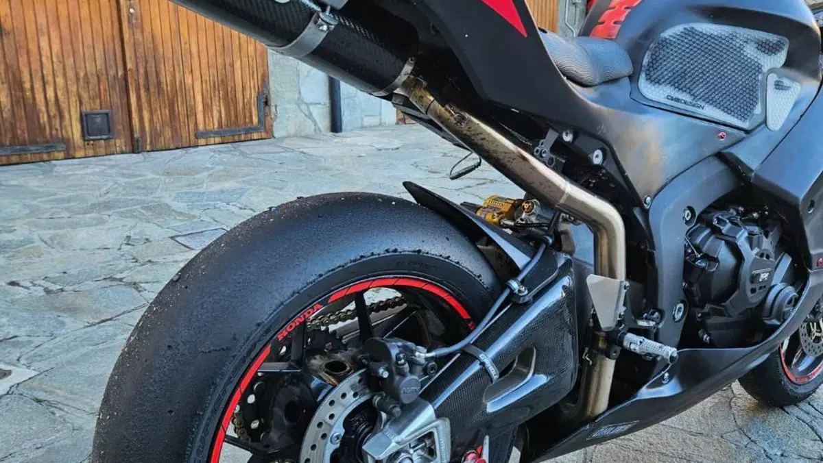 Honda CBR 600 RR ABS (2012 - 16)  (4)