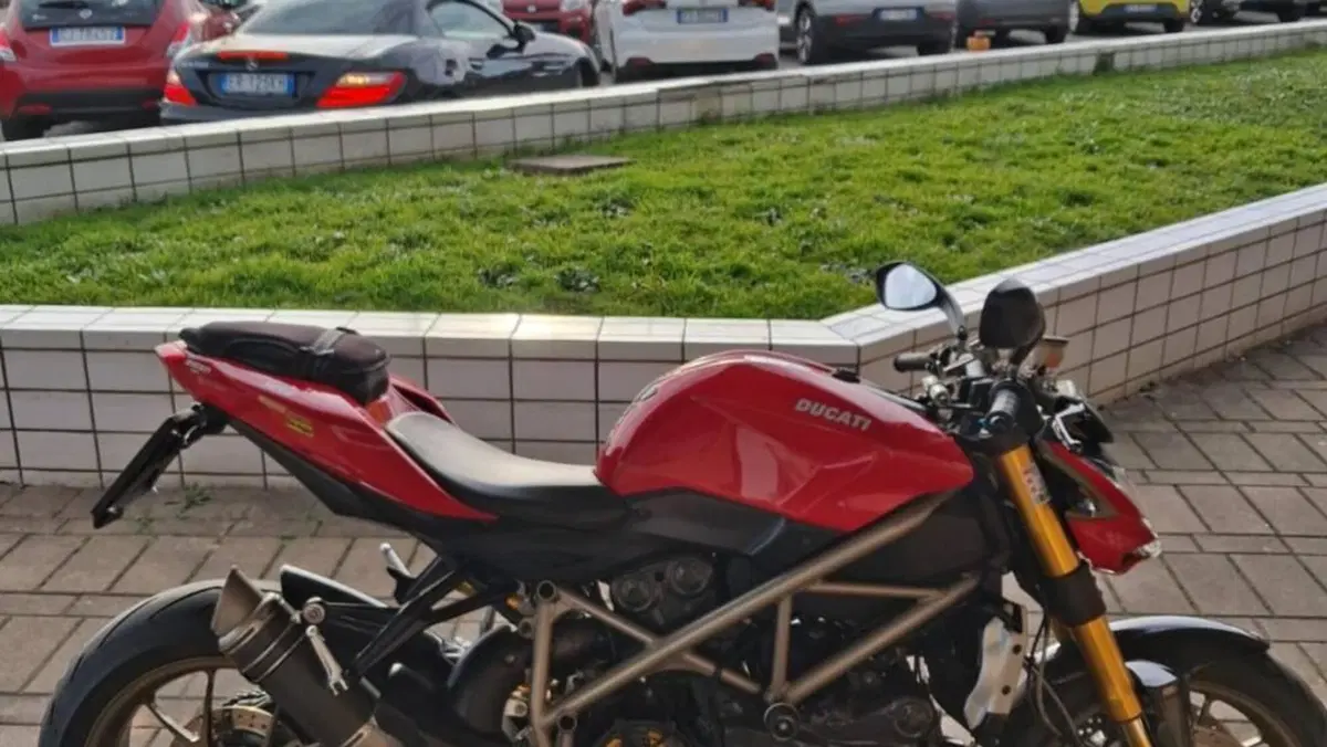 Ducati Streetfighter S (2009 - 14)  (8)