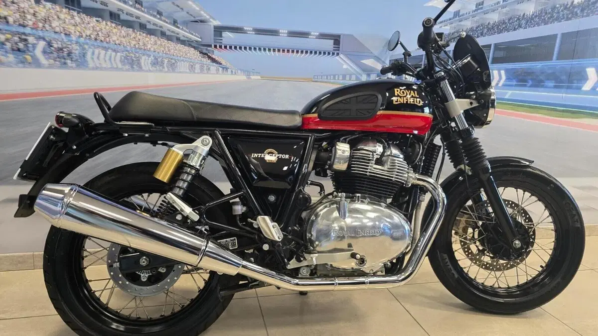 Royal Enfield Interceptor 650 (2021 - 26)  (2)