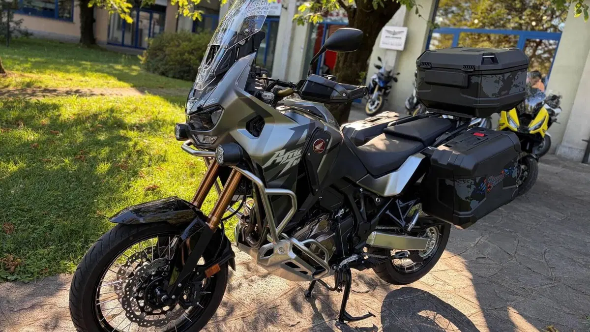 Honda Africa Twin CRF 1100L Adventure Sports Travel Edition (2024 - 26)  (2)