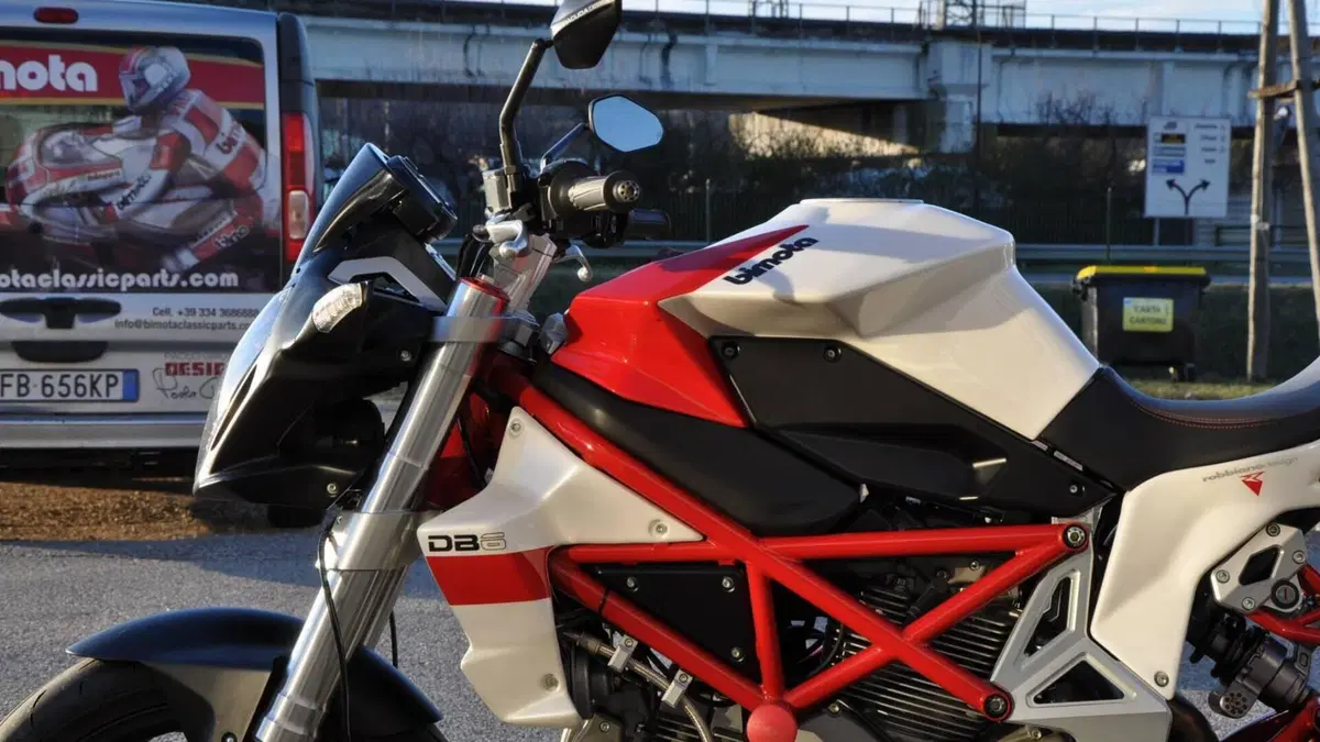 Bimota DB6 Delirio E (2006 - 15)  (15)