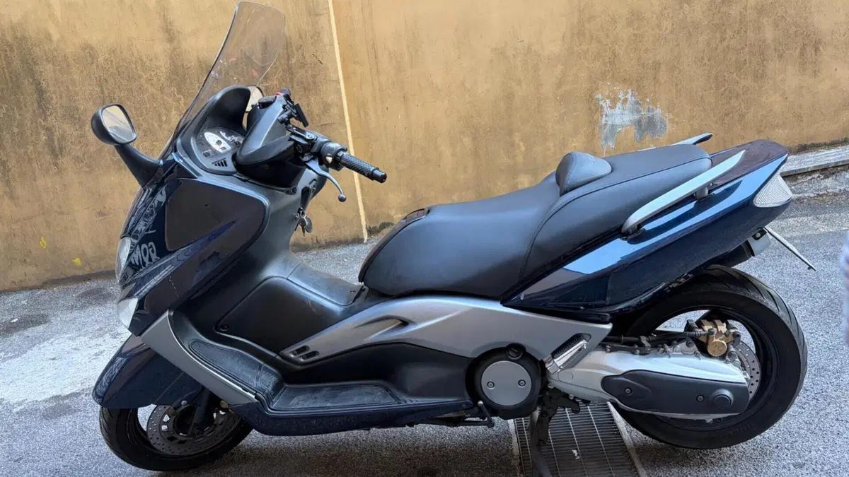 Yamaha T-Max 500 (2001 - 03)  (2)