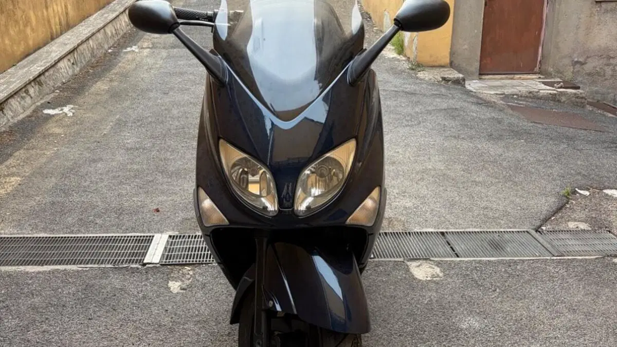 Yamaha T-Max 500 (2001 - 03)  (3)