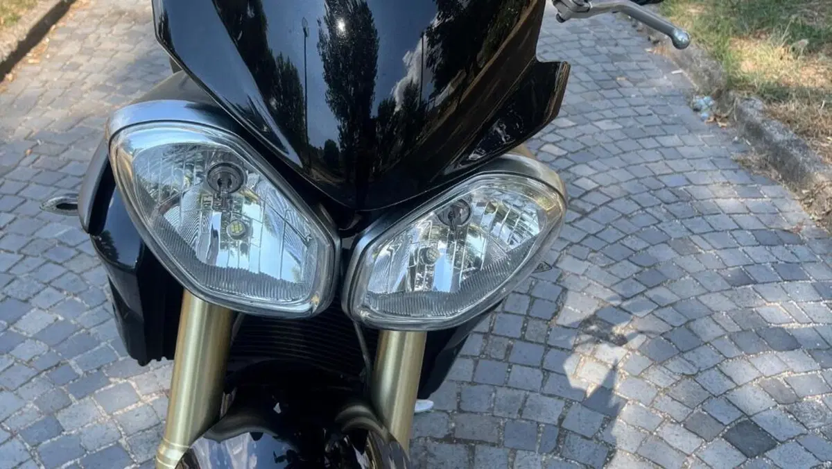 Triumph Street Triple (2013) 