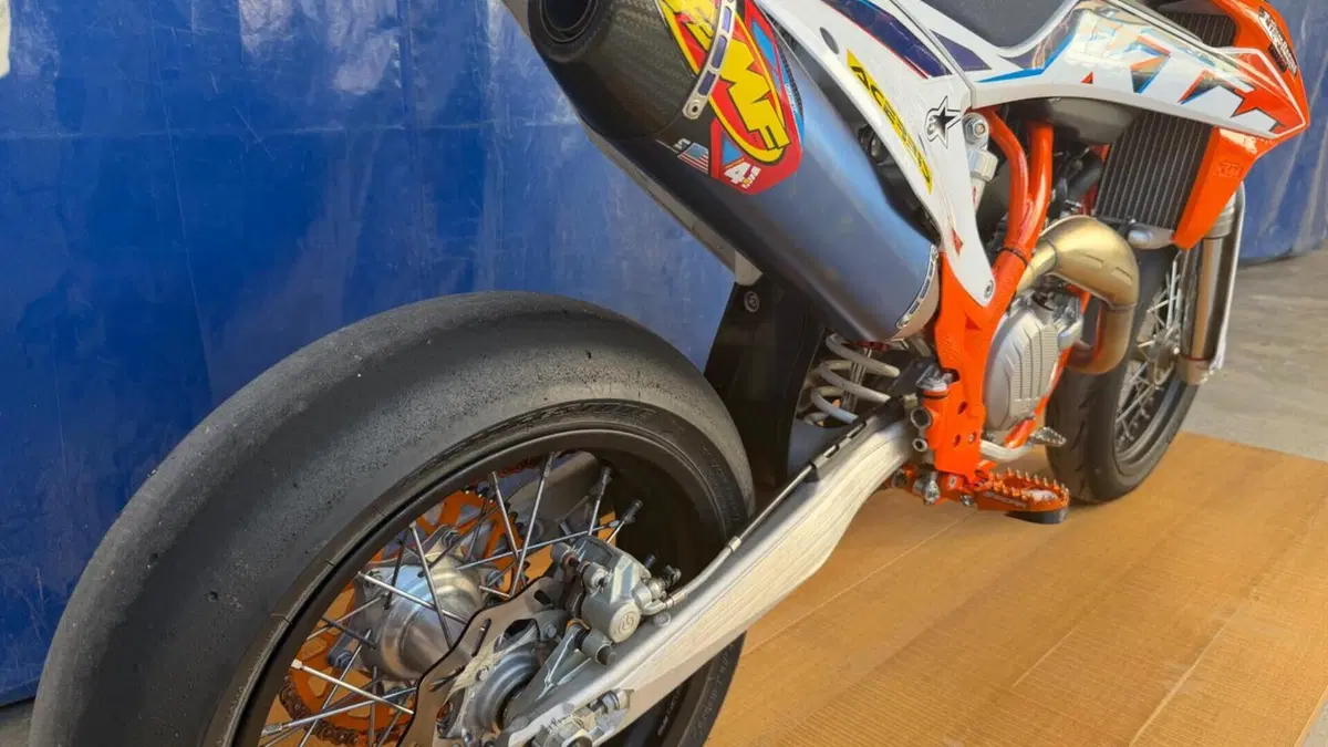 KTM 450 SMR (2022)  (11)