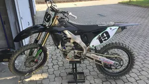 Kawasaki KX250F (2013) 
