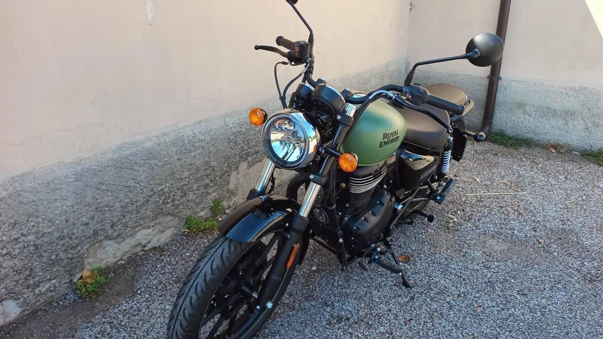 Royal Enfield Meteor 350 (2021 - 26)  (3)