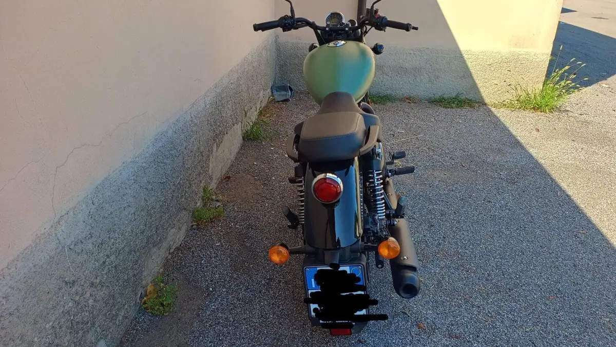 Royal Enfield Meteor 350 (2021 - 26)  (4)