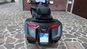 Honda GL 1800 Gold Wing (2020)  (4)