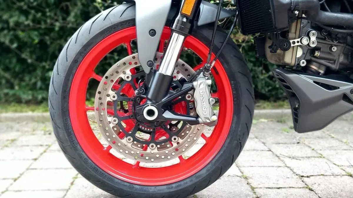 Ducati Monster 937 + (2021 - 25)  (6)