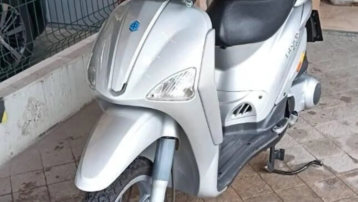 Piaggio Liberty 150 4T (2008 - 13)  (2)