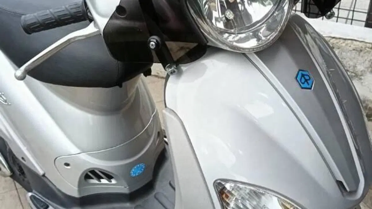 Piaggio Liberty 150 4T (2008 - 13)  (3)