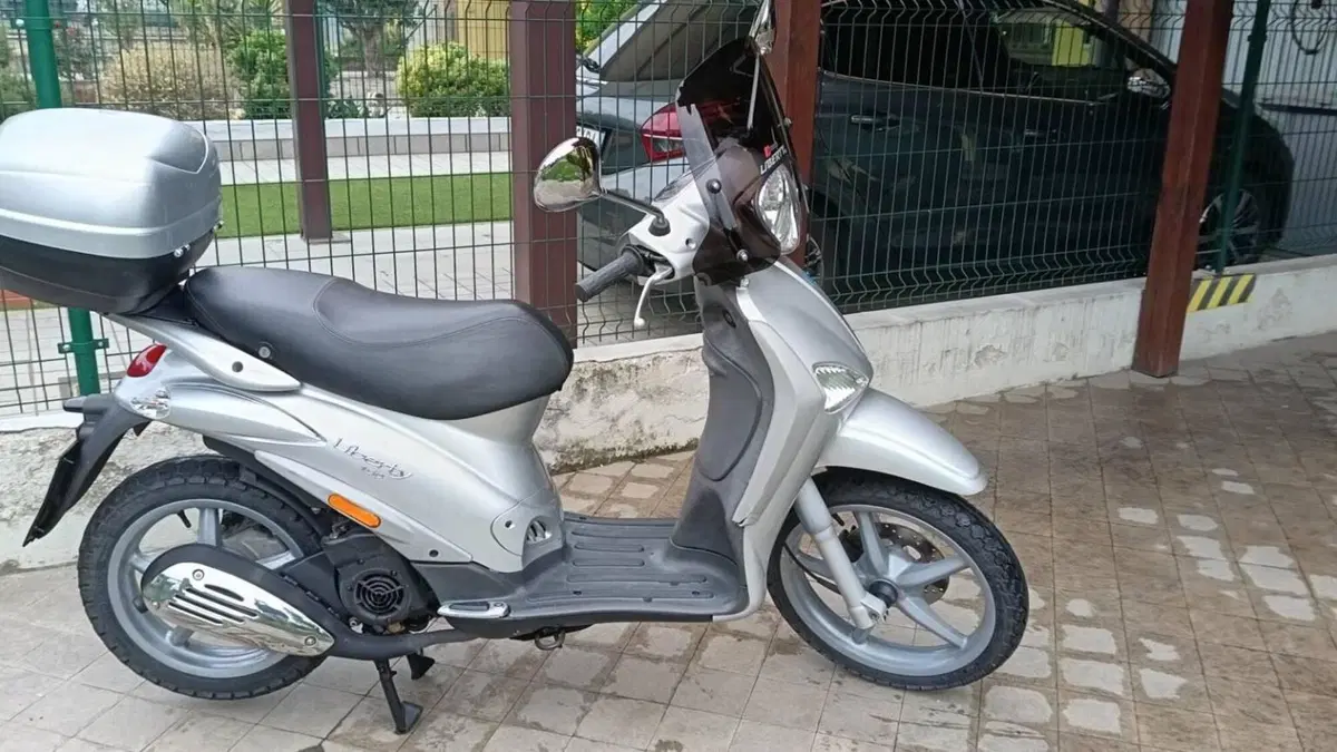 Piaggio Liberty 150 4T (2008 - 13)  (4)